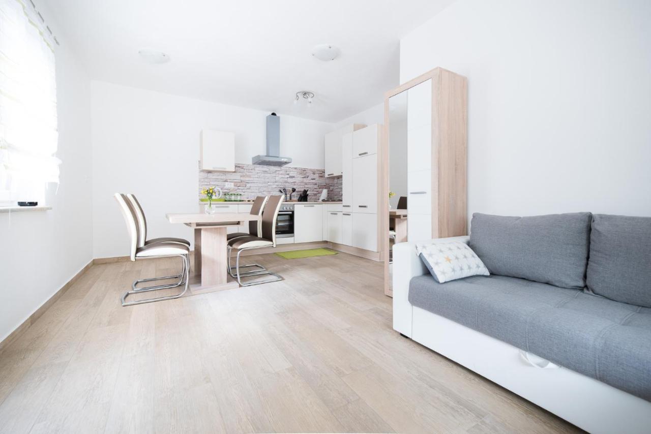 House Dormica Apartman Trenta Kültér fotó